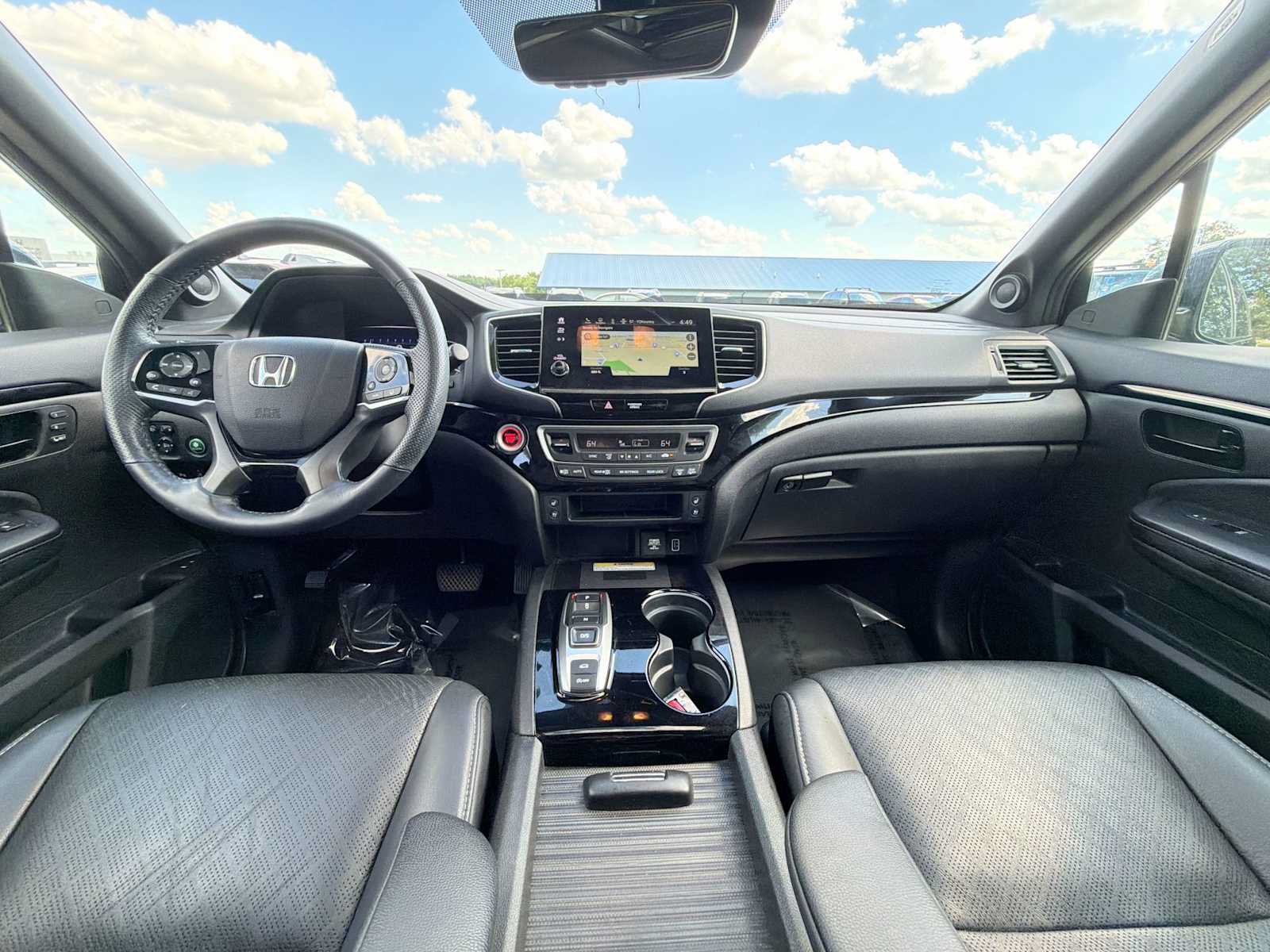 Used 2023 Honda Passport Elite image 12