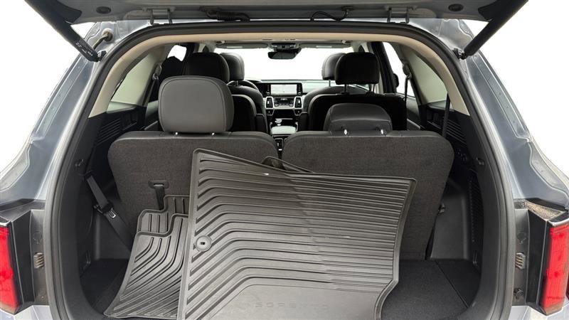 Used 2023 Kia Sorento SX AWD/4WD image 19