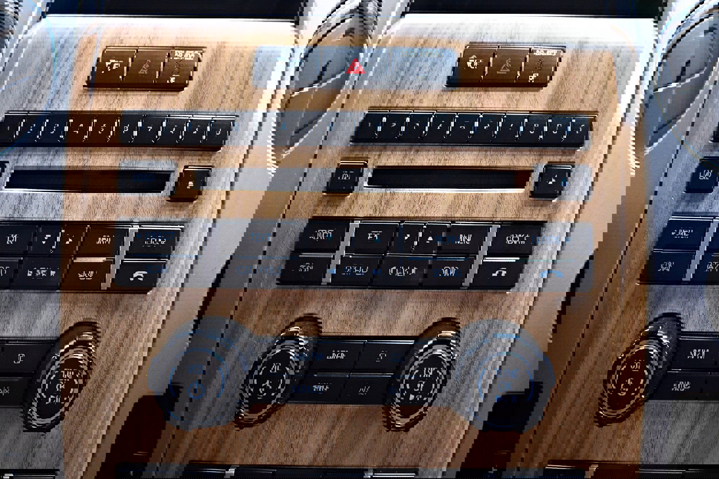 Used 2011 Ford F150 Lariat w/ Max Trailer Tow Pkg image 10