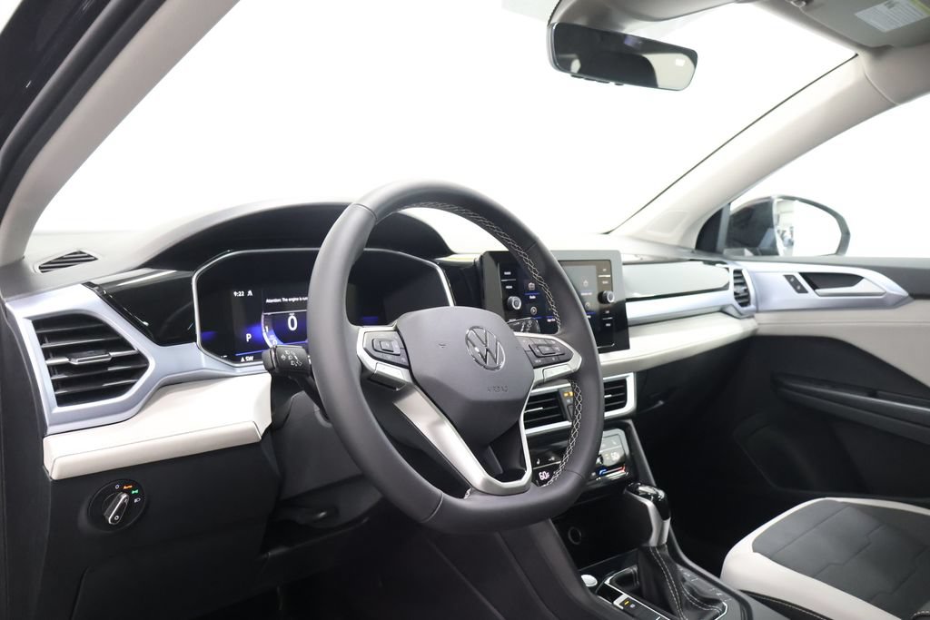New 2026 Volkswagen Taos SE AWD/4WD image 15