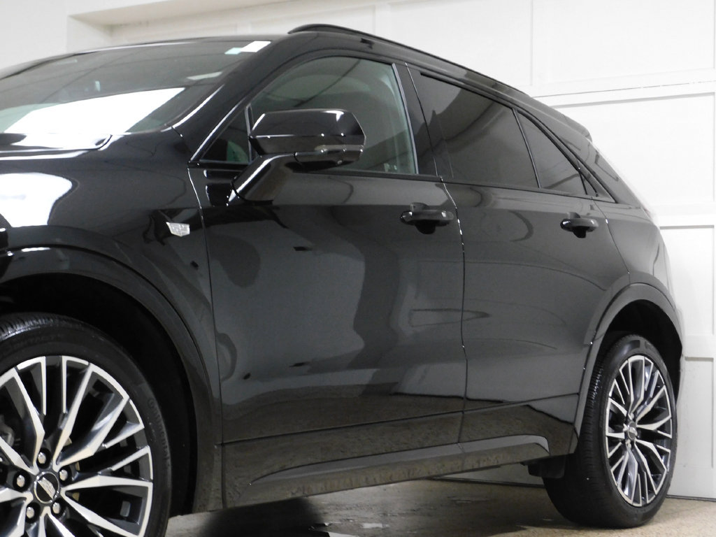 Used 2025 Cadillac XT4 Sport w/ LPO, Floor Liner Package AWD/4WD image 15