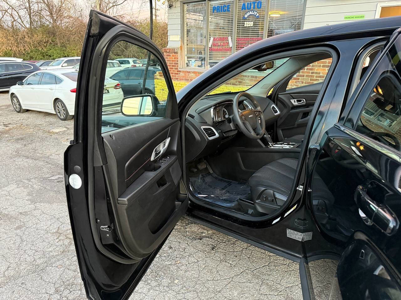 Used 2017 GMC Terrain SLE image 9