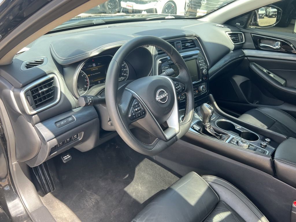 Certified 2023 Nissan Maxima Platinum w/ Sport Mat Group FWD image 6