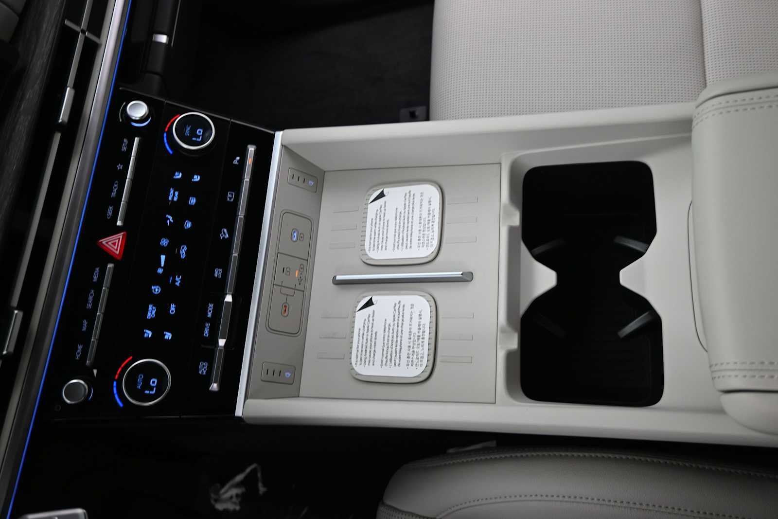 New 2027 Hyundai Santa Fe Limited AWD/4WD image 21