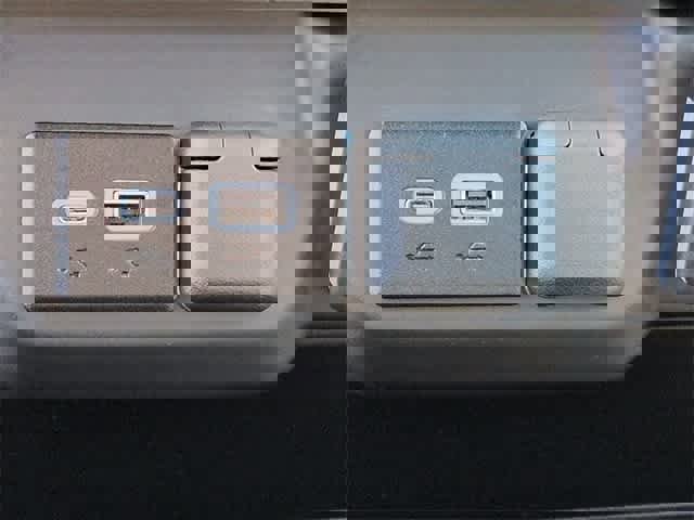 Used 2024 Chevrolet Silverado 1500 Custom image 30