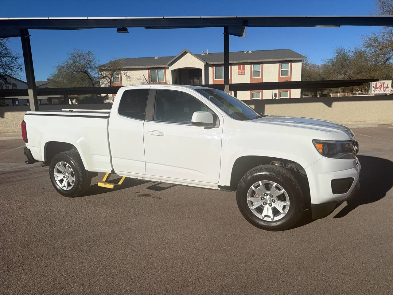 Used 2020 Chevrolet Colorado LT w/ Safety Package image 11
