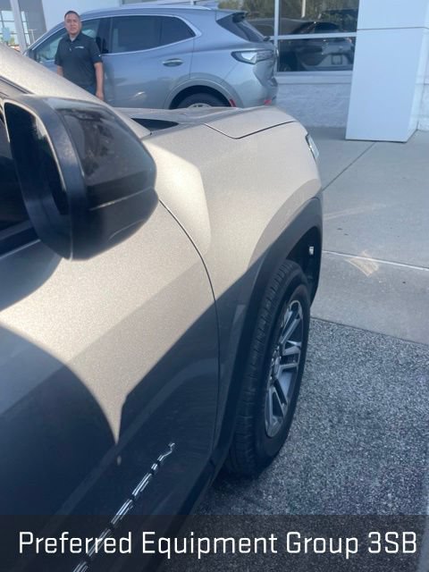 Used 2025 GMC Terrain Elevation AWD/4WD image 7