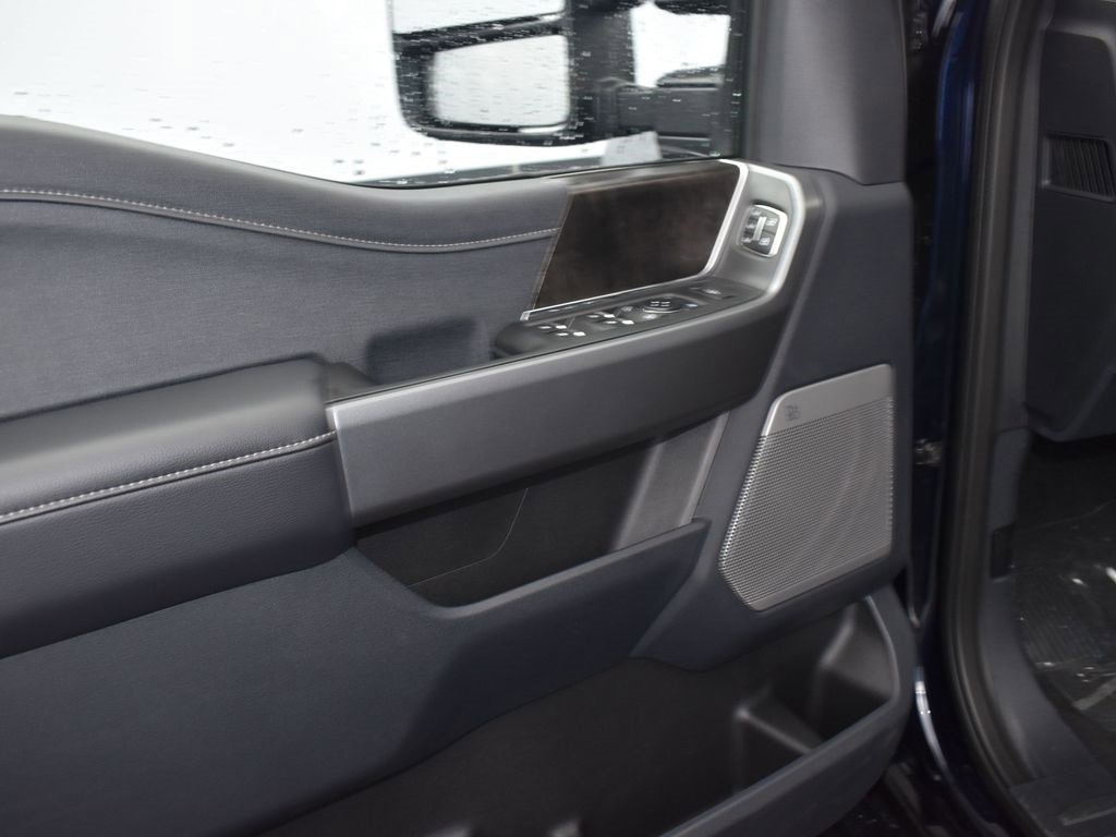 New 2025 Ford F350 Lariat w/ Black Appearance Package image 6