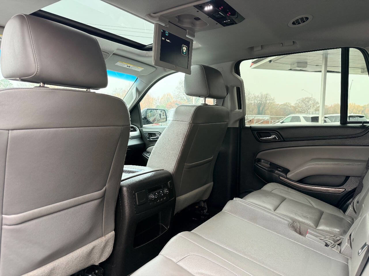 Used 2017 Chevrolet Tahoe LT w/ LT Signature Package image 32