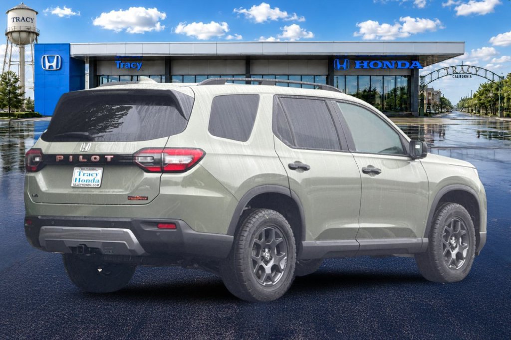 New 2026 Honda Pilot TrailSport image 6