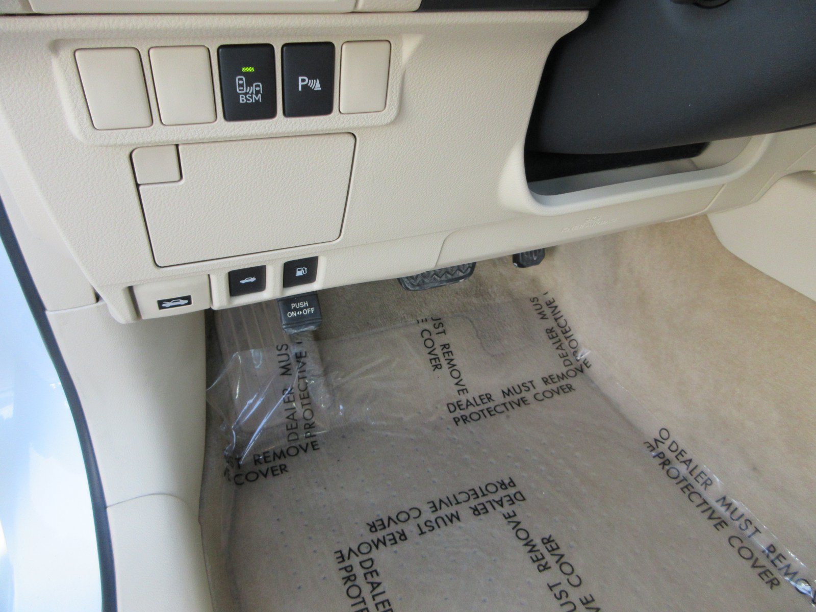Used 2013 Lexus ES 300h w/ Luxury Pkg FWD image 30
