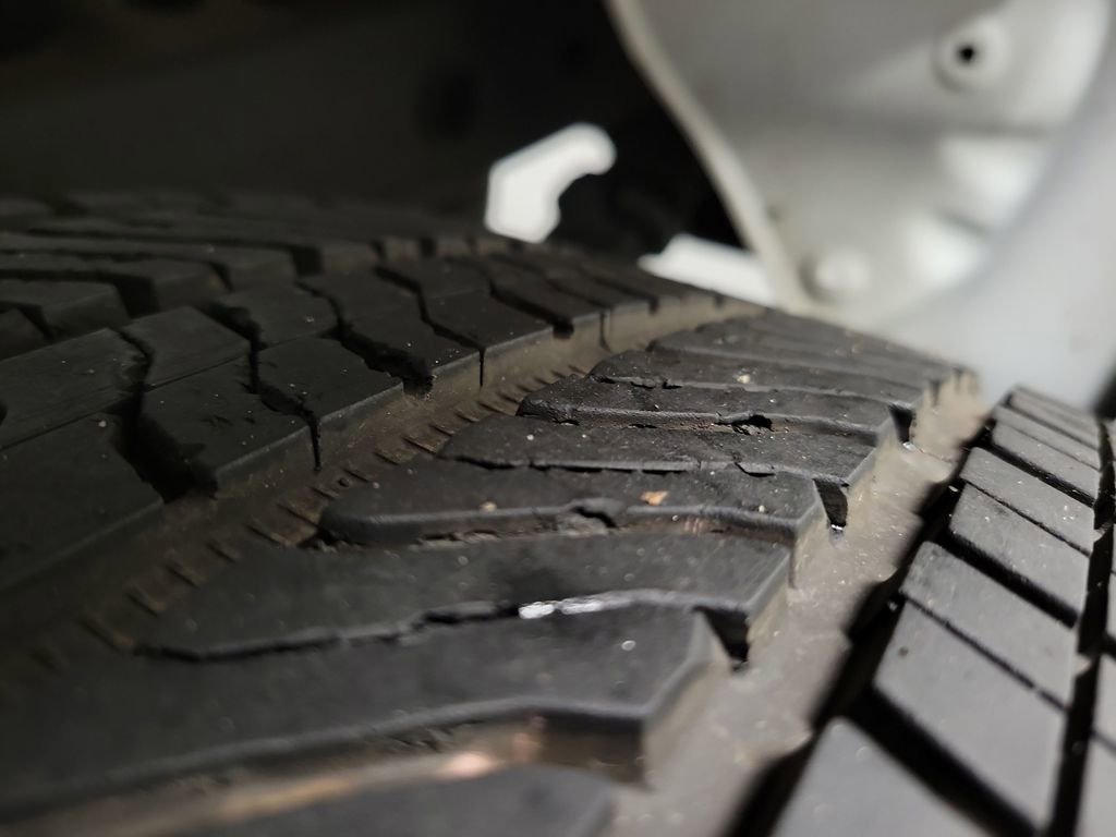 Used 2021 Chevrolet Silverado 1500 Custom image 12