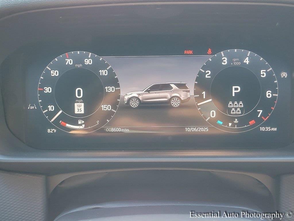 Used 2024 Land Rover Discovery Dynamic SE image 15