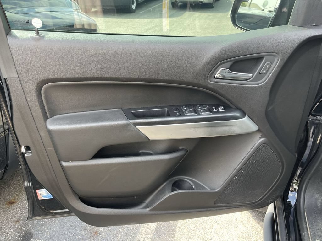 Used 2017 Chevrolet Colorado ZR2 AWD/4WD image 3