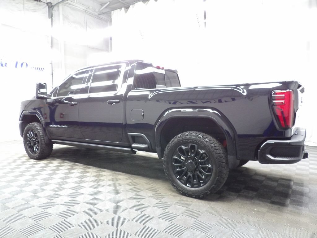 Used 2025 GMC Sierra 2500 Denali Ultimate AWD/4WD image 7