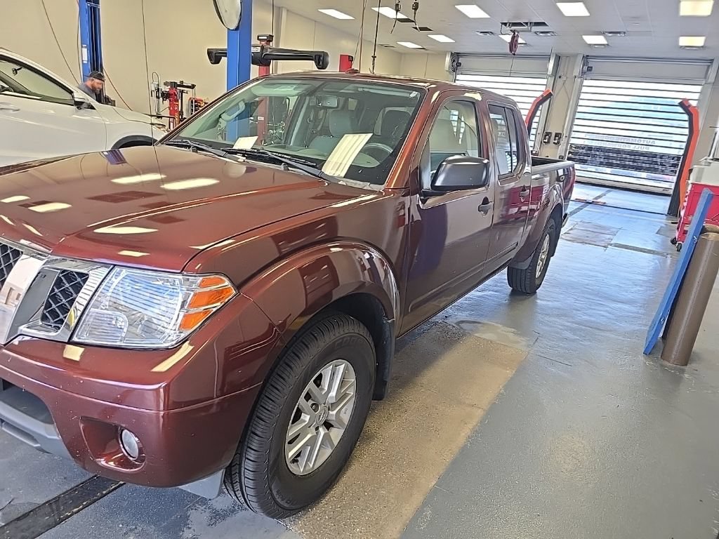 Used 2016 Nissan Frontier SV w/ SV Value Truck Package AWD/4WD image 2