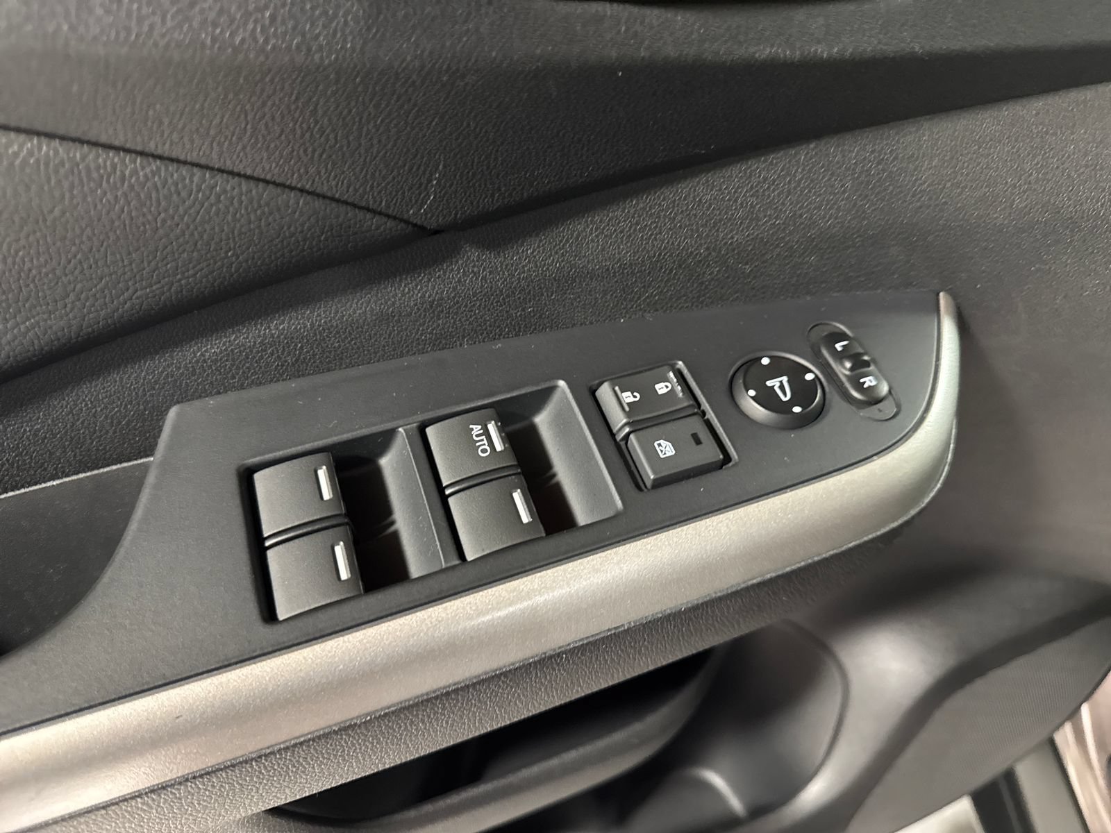 Used 2014 Honda CR-V EX-L image 12