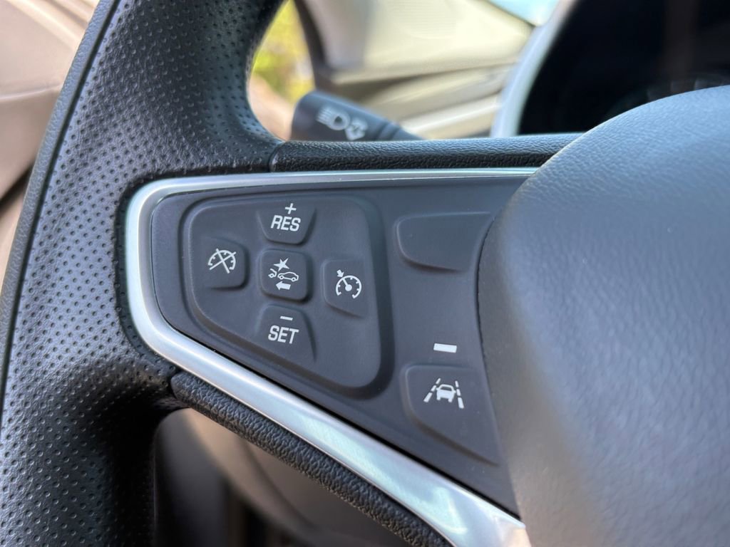 Used 2023 Chevrolet Malibu LT w/ Driver Confidence Package FWD image 15
