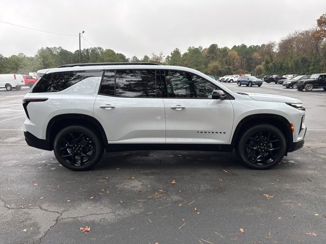 Used 2026 Chevrolet Traverse RS image 6