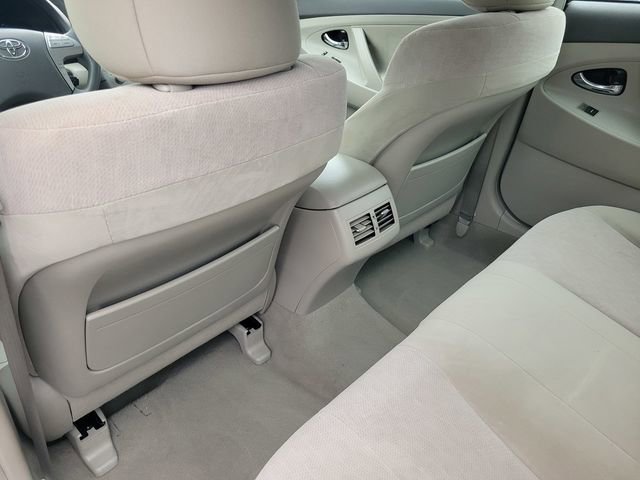 Used 2011 Toyota Camry Base image 12