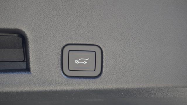 New 2026 Chevrolet Traverse LT image 12