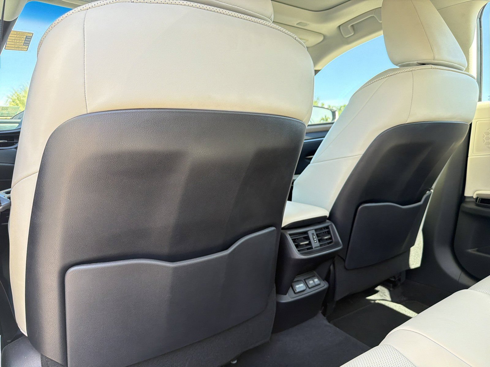 Used 2023 Lexus ES 350 w/ Premium Package FWD image 18