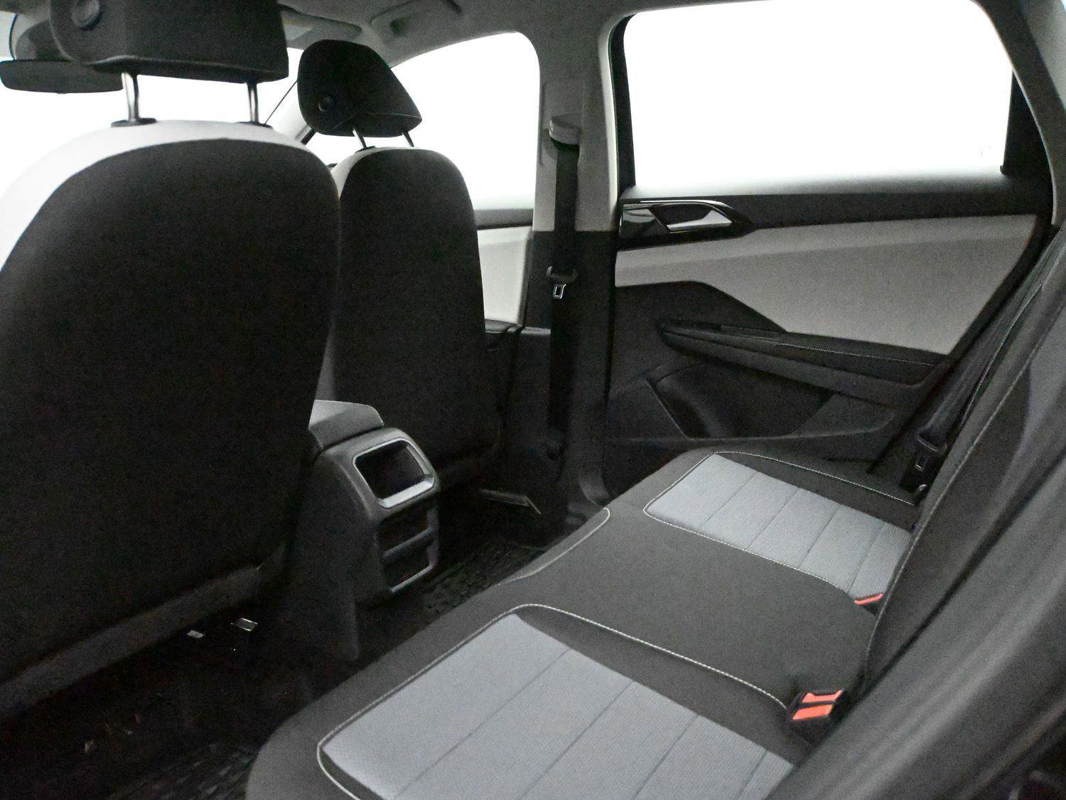 Certified 2025 Volkswagen Taos S w/ Taos Adventure Package (SXB) AWD/4WD image 10