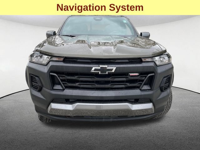 Used 2025 Chevrolet Colorado Trail Boss AWD/4WD image 4