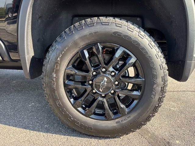 New 2026 Chevrolet Silverado 2500 High Country w/ Midnight Edition image 9