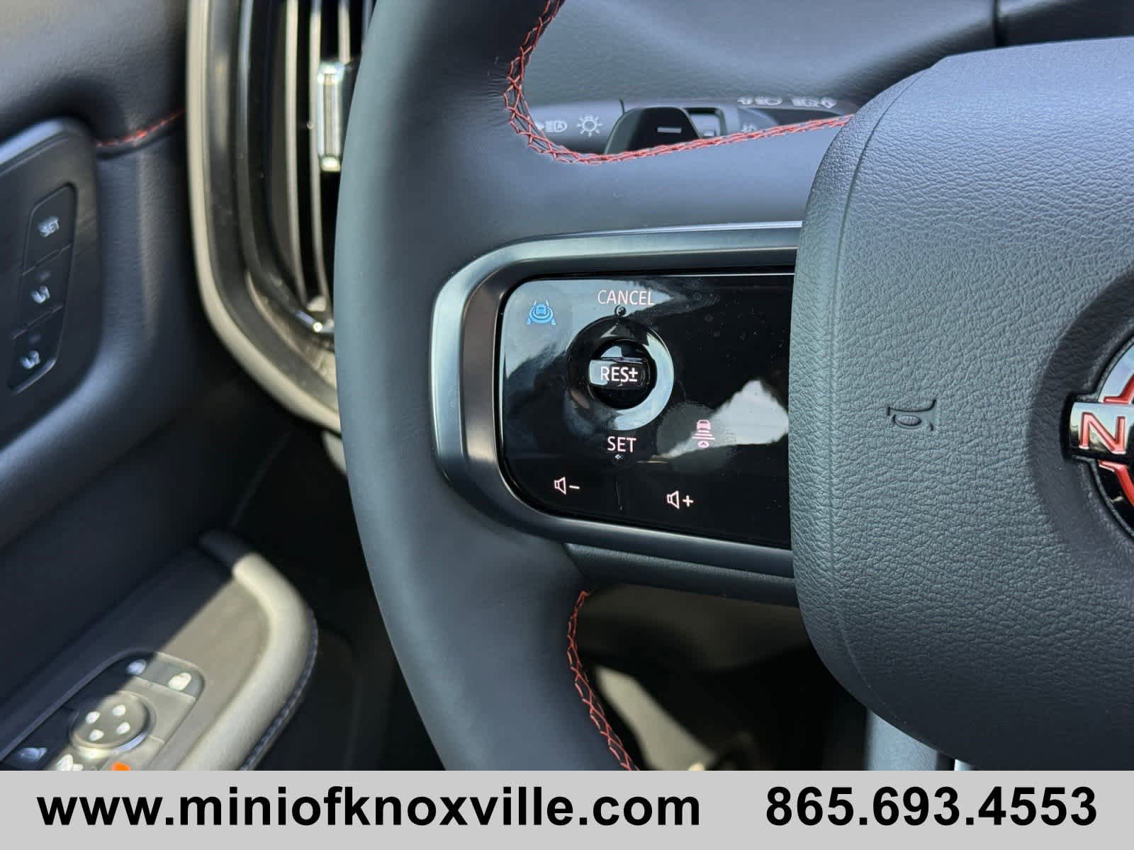 Used 2025 Nissan Armada PRO-4X AWD/4WD image 24