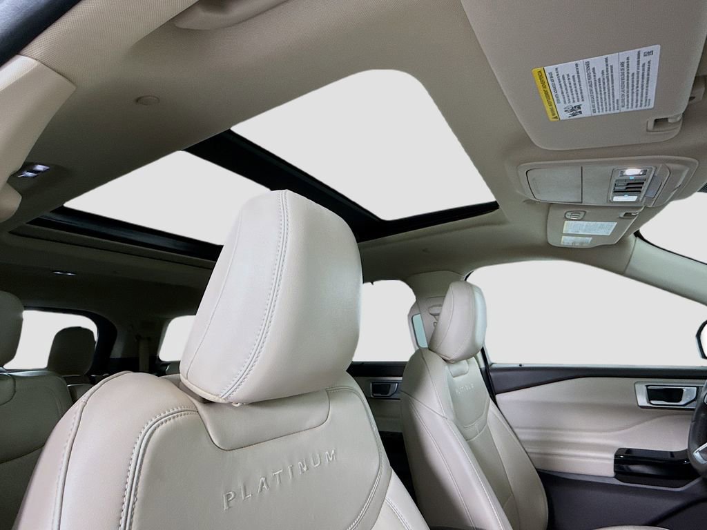 Used 2023 Ford Explorer Platinum image 19