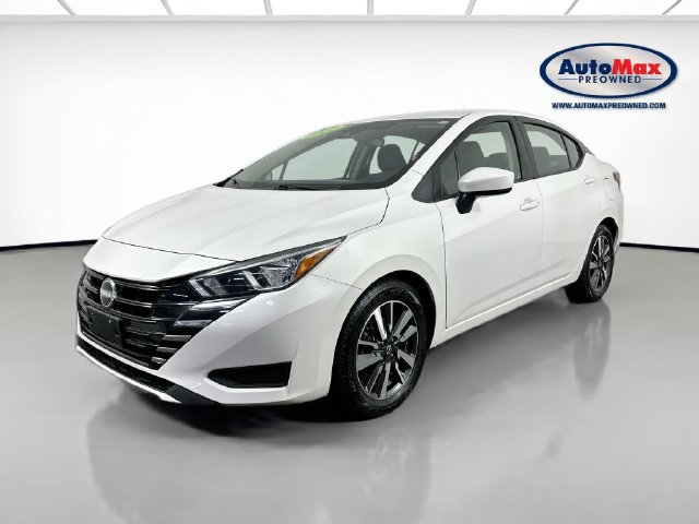 Used 2024 Nissan Versa SV FWD image 4