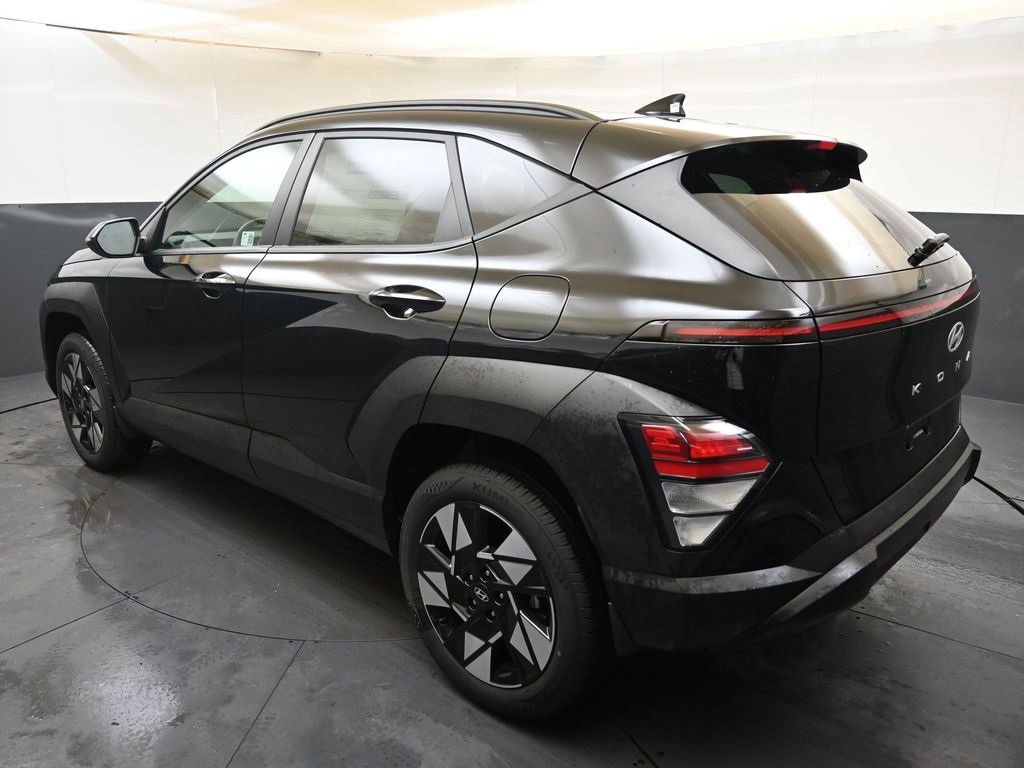Certified 2025 Hyundai Kona SEL image 8