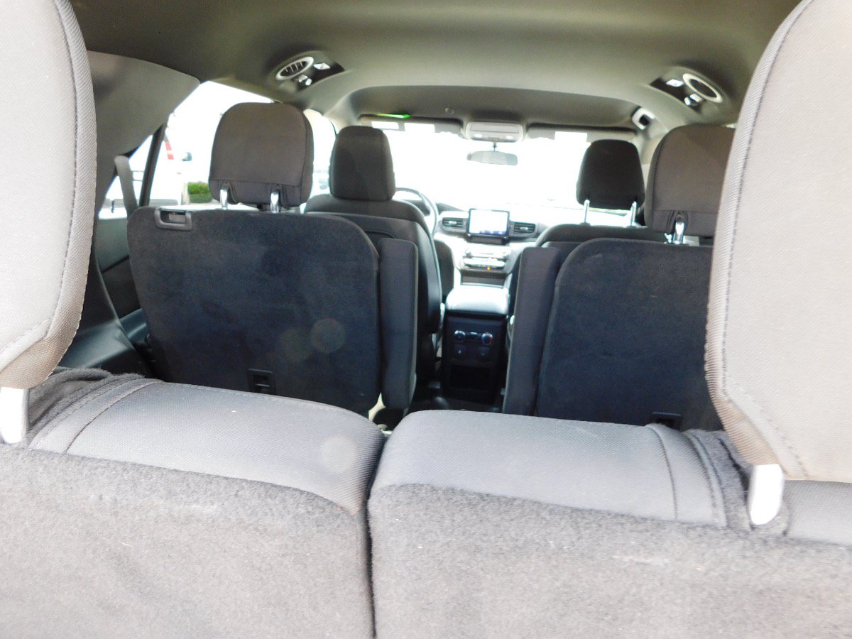 Used 2020 Ford Explorer XLT AWD/4WD image 36