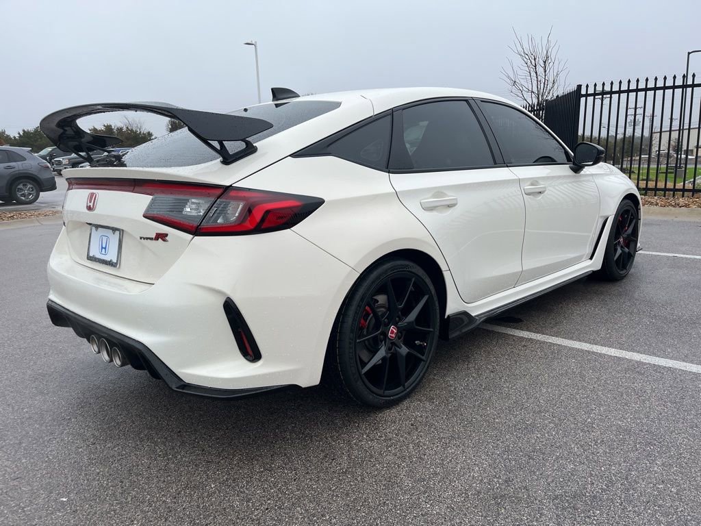 Certified 2024 Honda Civic Type R image 4