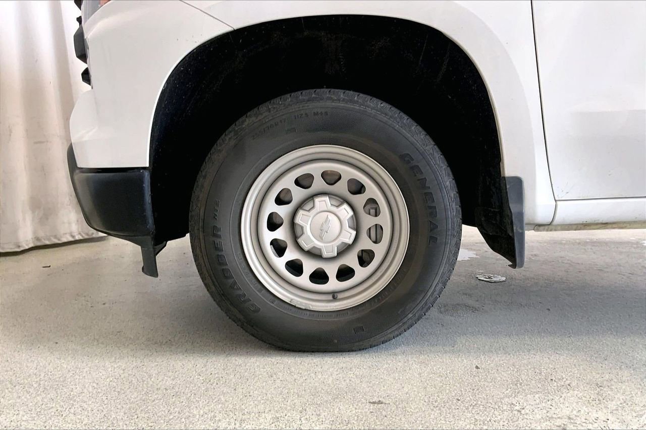 Used 2024 Chevrolet Silverado 1500 W/T AWD/4WD image 6