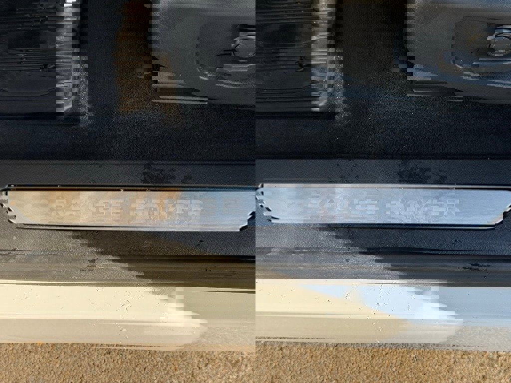 Certified 2026 Land Rover Range Rover Evoque Dynamic SE image 13