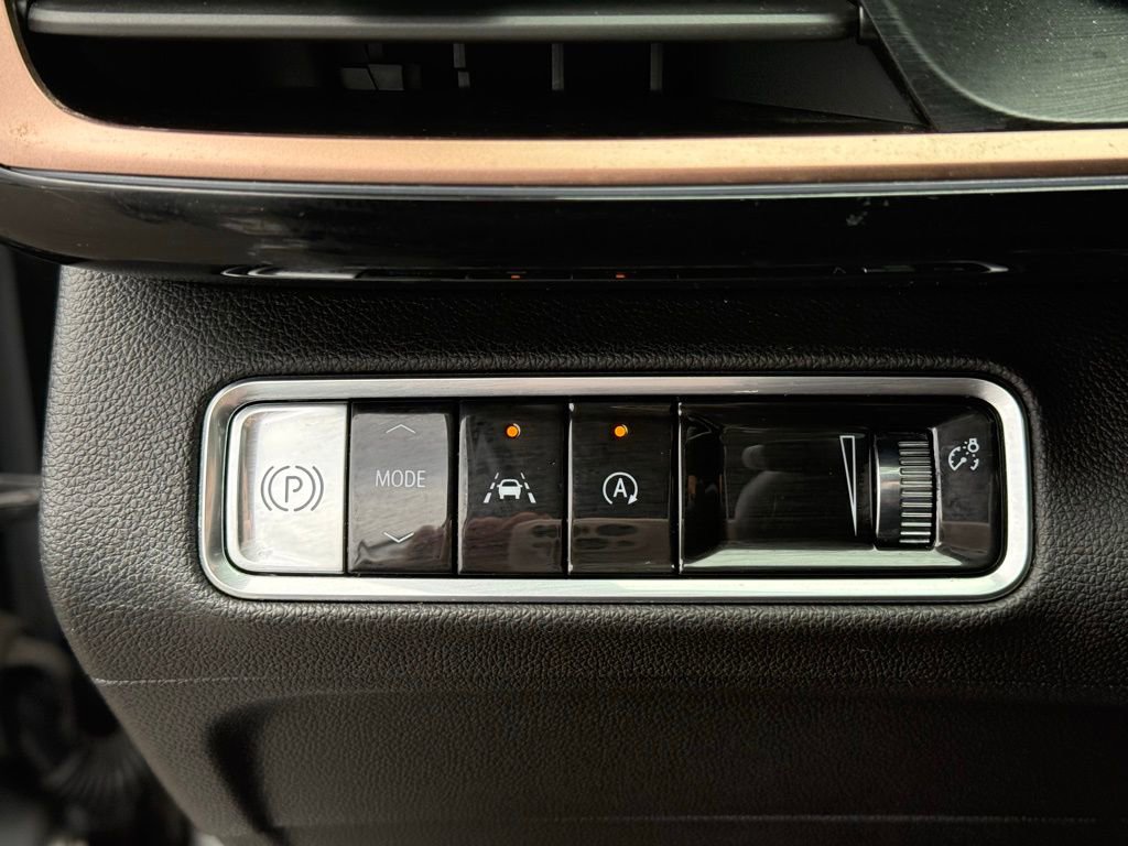 Used 2024 Buick Envision Sport Touring image 8