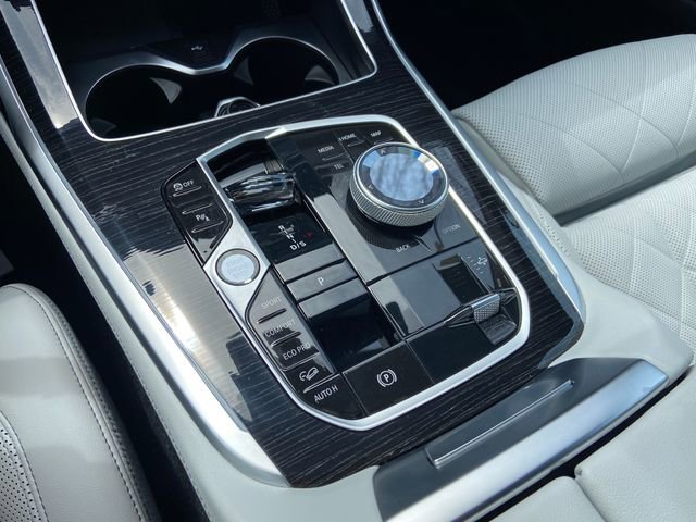Certified 2023 BMW X7 xDrive40i w/ M Sport Package image 17