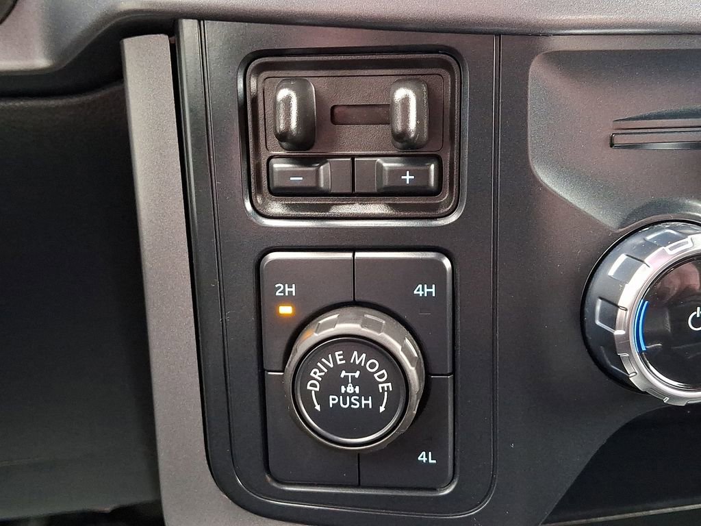 Used 2025 Ford F150 XLT w/ Equipment Group 301A Standard image 25