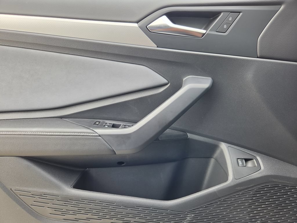 New 2027 Volkswagen Jetta SE FWD image 19