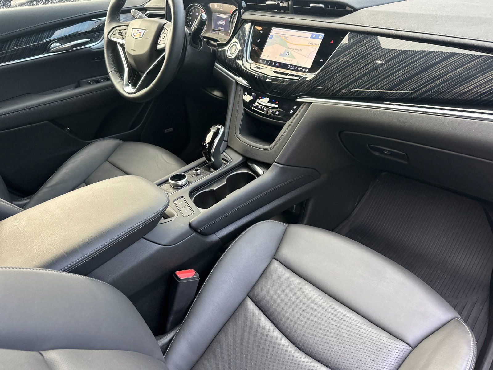 Used 2024 Cadillac XT6 Premium Luxury w/ Technology Package image 16