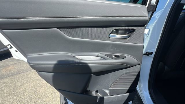 New 2025 Nissan Murano SL image 14