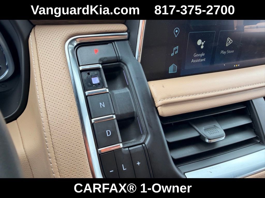 Used 2024 Chevrolet Suburban Premier image 21