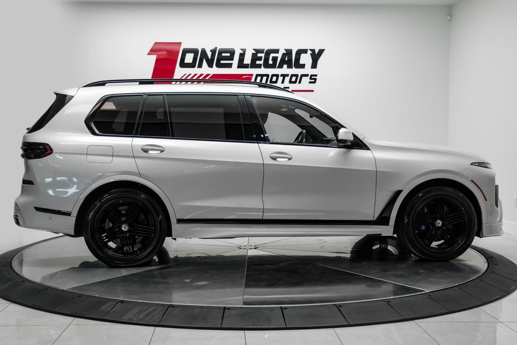 Used 2025 BMW ALPINA XB7 AWD/4WD image 7