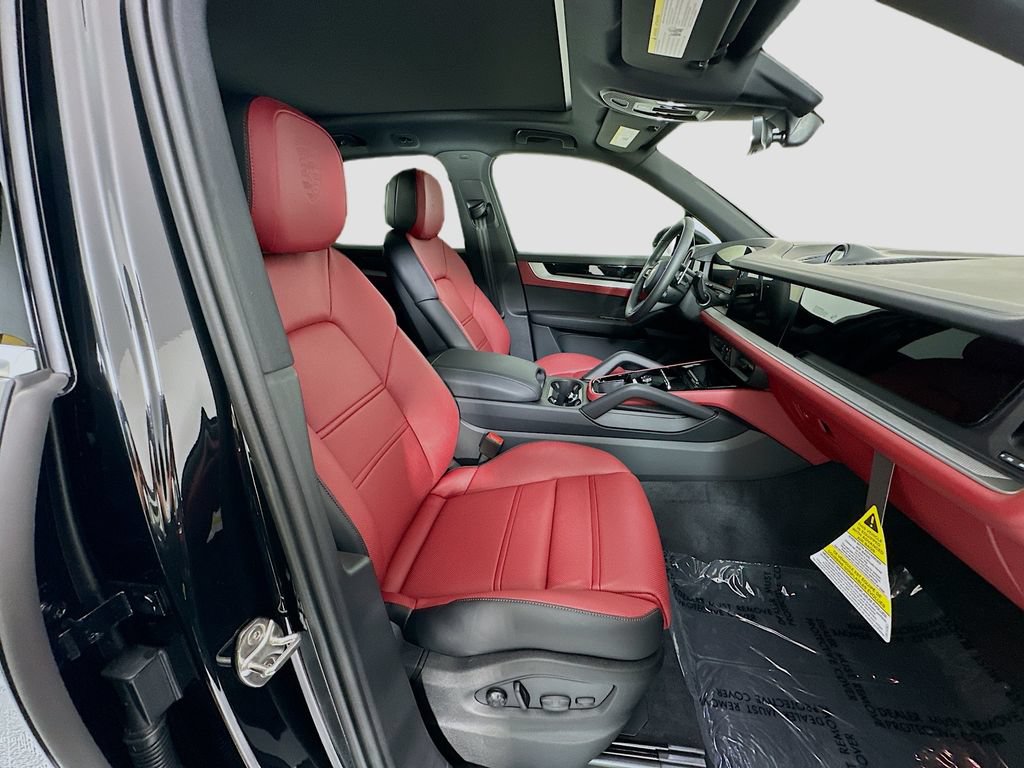 New 2026 Porsche Cayenne AWD/4WD image 30