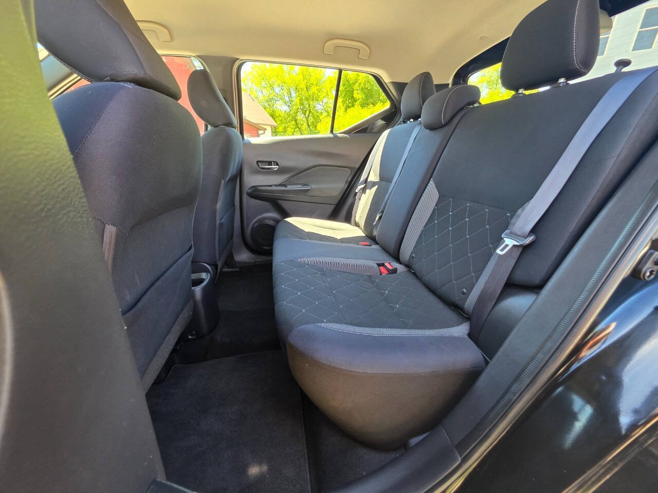 Used 2019 Nissan Kicks SV FWD image 19