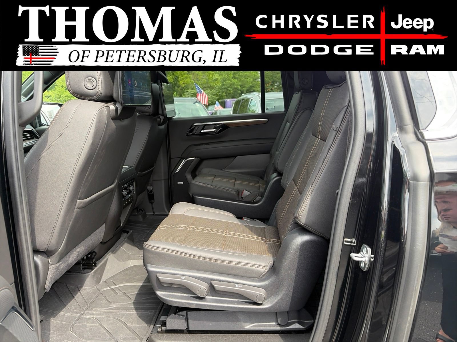 Used 2026 Chevrolet Suburban High Country AWD/4WD image 12