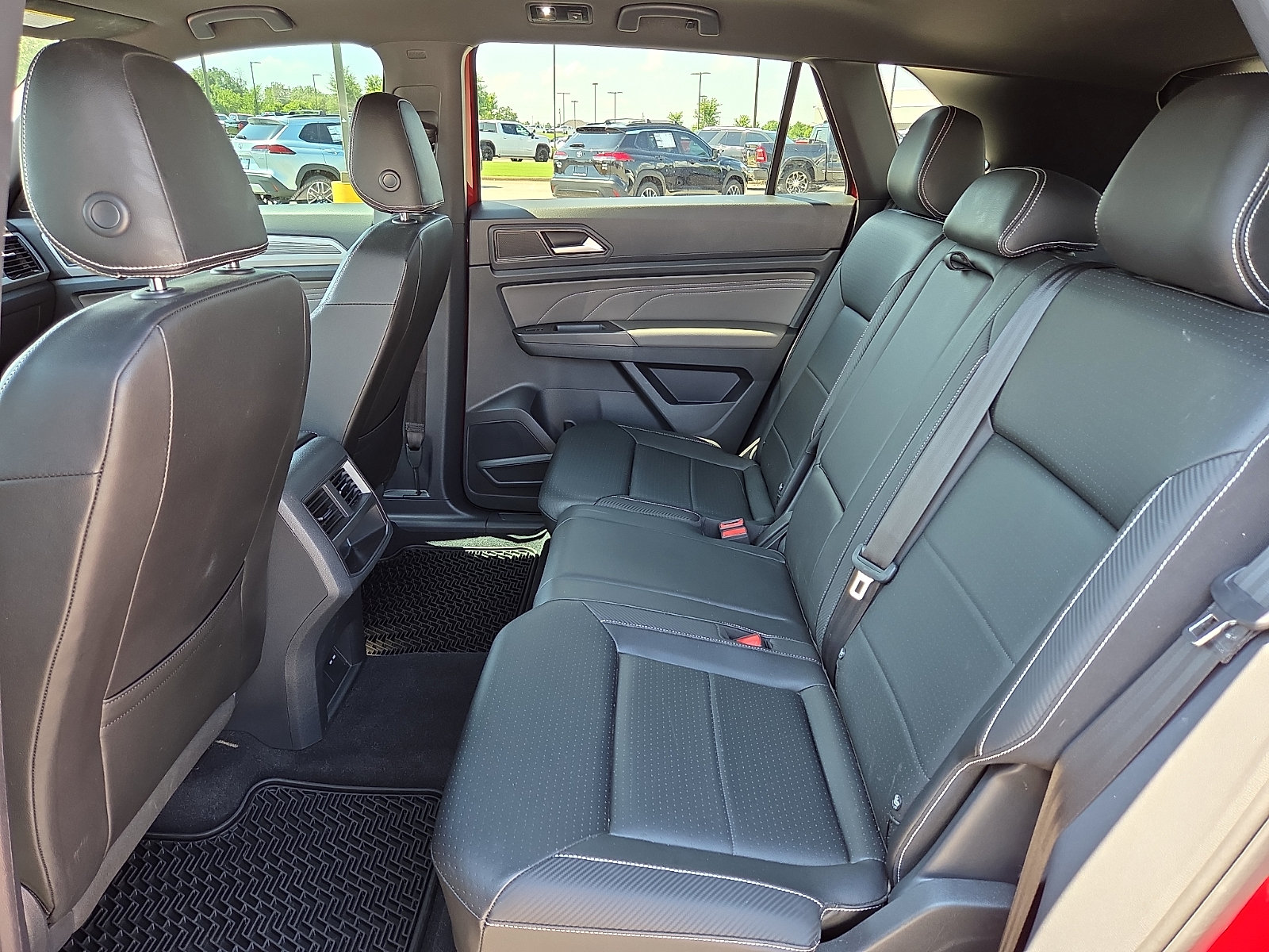 Used 2023 Volkswagen Atlas Cross Sport SE AWD/4WD image 10