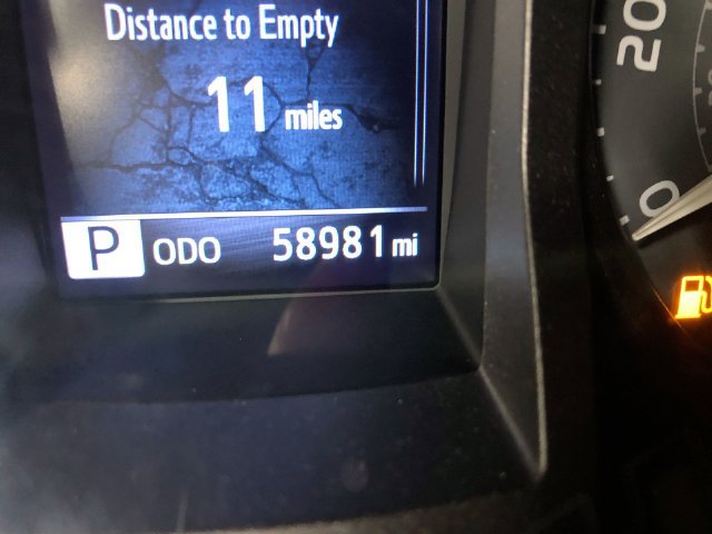 Used 2020 Toyota Tacoma TRD Sport w/ TRD Premium Sport Package AWD/4WD image 19